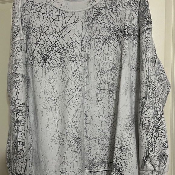 Lululemon Perfectly Oversized Sweatshirt Women's Medium - White with Black Acc. - Picture 2 of 2